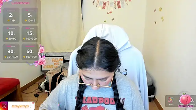 Snapshot of LoveLyy- chatting on November 21, 1:54 pm LoveLyy- online show from November 21, 1:54 pm