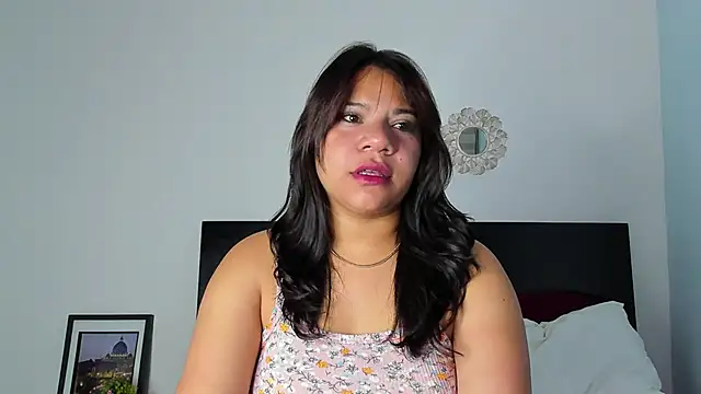 Stefany Bam online show from October 25, 2:33 am