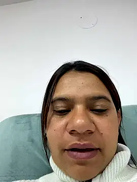 Stefany Bam online show from December 5, 4:16 pm