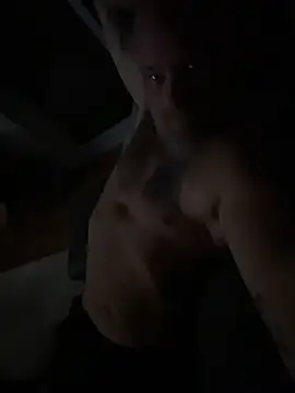 Snapshot of Muscledick40 chatting on March 18, 6:38 am Muscledick40 online show from March 18, 6:38 am
