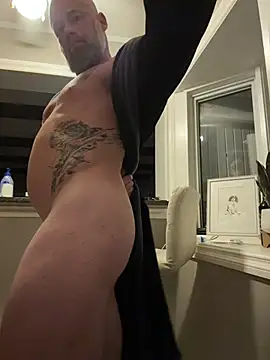 Snapshot of Muscledick40 chatting on March 12, 7:23 am Muscledick40 online show from March 12, 7:23 am
