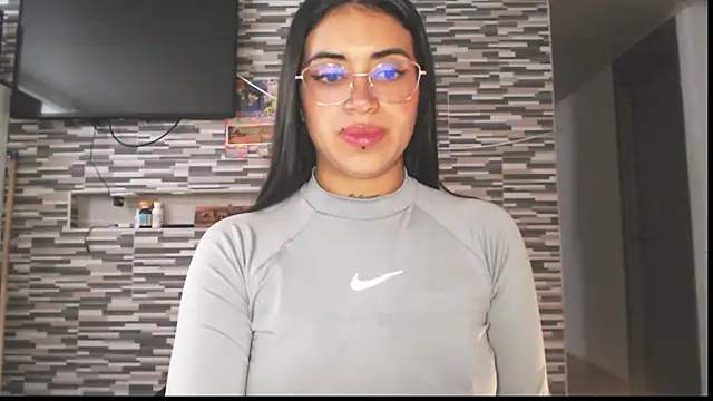 Snapshot of Carla_Bennett__ chatting on October 6, 11:55 am Carla Bennett online show from October 6, 11:55 am