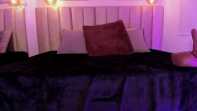 lena martinn online show from February 22, 4:08 pm