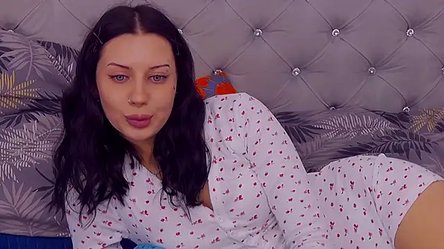 MaeAnna online show from October 30, 4:55 am