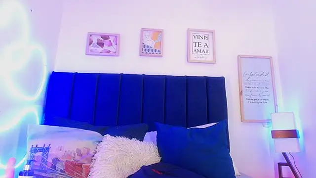 Snapshot of Nefera_Noxx chatting on November 10, 3:33 am Nefera Noxx online show from November 10, 3:33 am