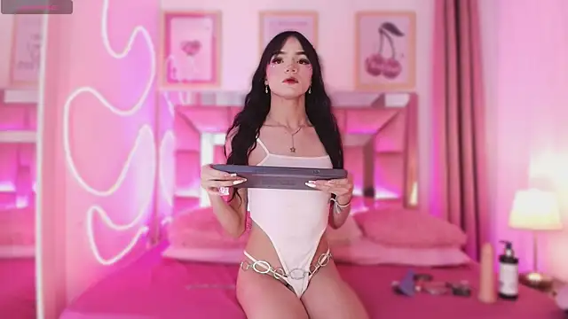 Snapshot of Nefera_Noxx chatting on November 21, 4:11 am Nefera Noxx online show from November 21, 4:11 am