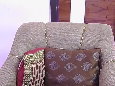 cute zaraa online show from November 27, 4:46 am