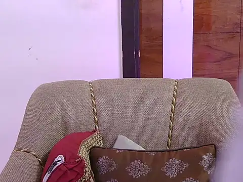 cute zaraa online show from November 25, 4:46 am