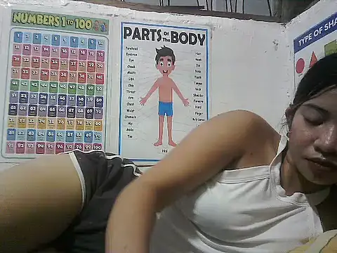 Hot Lina31 online show from July 9, 4:35 am