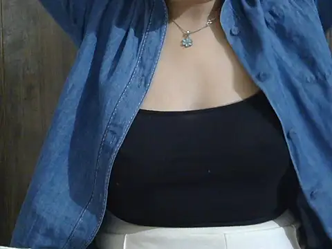 Hot Meadow online show from November 22, 6:40 pm