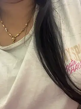 Snapshot of Hot_Meadow chatting on March 1, 2:50 pm Hot Meadow online show from March 1, 2:50 pm