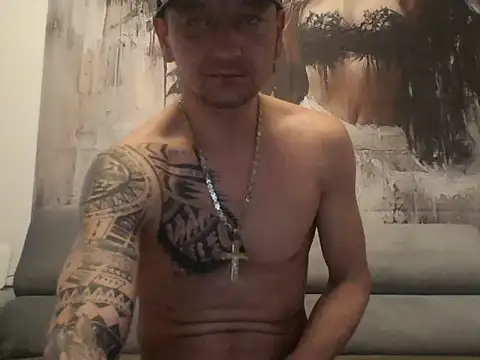 Chiefmarcin1234 online show from February 8, 7:28 am
