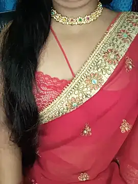 Snapshot of Rashmi_011 chatting on July 11, 12:33 am Rashmi 011 online show from July 11, 12:33 am