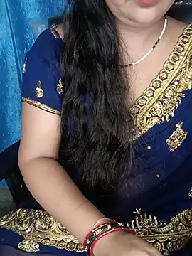 Snapshot of Rashmi_011 chatting on July 5, 12:37 am Rashmi 011 online show from July 5, 12:37 am