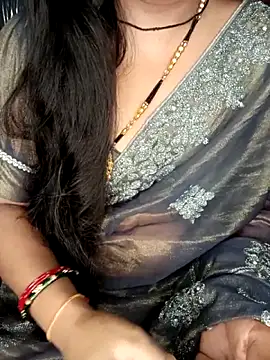 Snapshot of Rashmi_011 chatting on June 27, 12:38 am Rashmi 011 online show from June 27, 12:38 am
