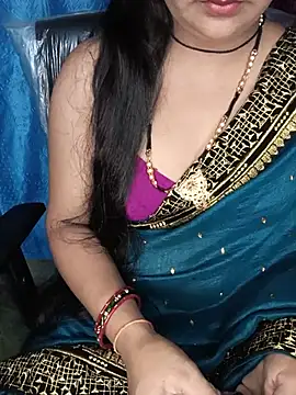 Snapshot of Rashmi_011 chatting on June 26, 12:27 am Rashmi 011 online show from June 26, 12:27 am