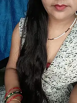 Snapshot of Rashmi_011 chatting on July 7, 12:35 am Rashmi 011 online show from July 7, 12:35 am