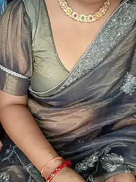 Snapshot of Rashmi_011 chatting on June 5, 12:59 am Rashmi 011 online show from June 5, 12:59 am
