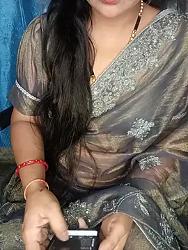 Snapshot of Rashmi_011 chatting on June 7, 12:38 am Rashmi 011 online show from June 7, 12:38 am