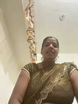 Snapshot of Sapnahot34 chatting on November 6, 4:05 am Sapnahot34 online show from November 6, 4:05 am