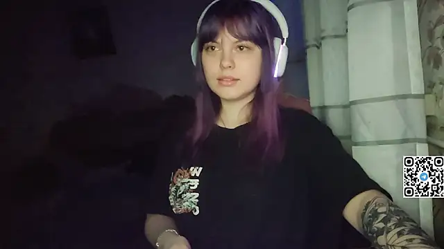 KristiBloom online show from February 14, 8:09 pm