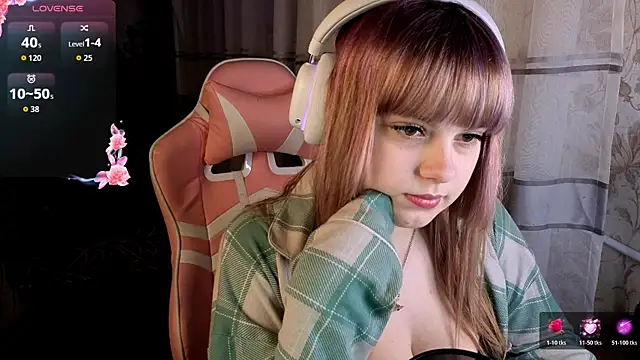 KristiBloom online show from March 28, 11:39 pm