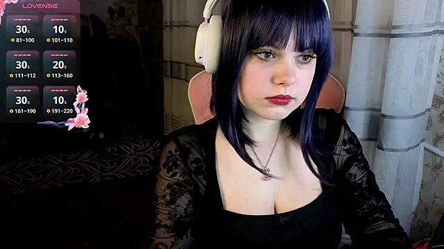 KristiBloom online show from March 31, 9:50 pm