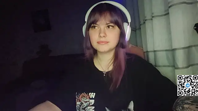 KristiBloom online show from February 20, 9:17 pm