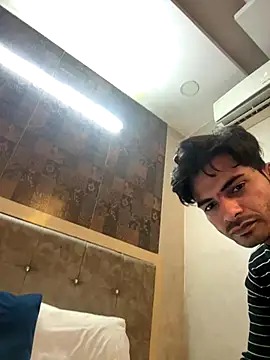 Snapshot of anshika_sharma20 chatting on October 10, 5:36 pm anshika sharma20 online show from October 10, 5:36 pm