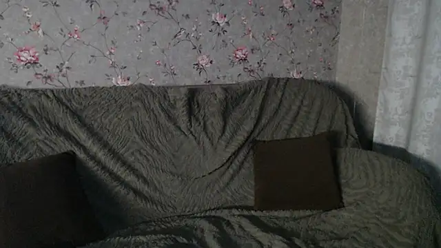 NaemiiBlush online show from January 9, 6:48 pm