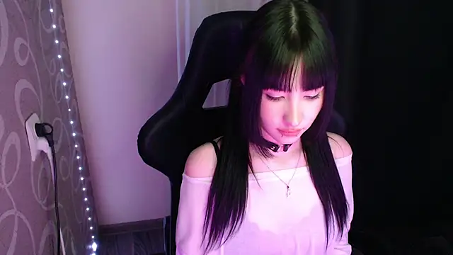 NaemiiBlush online show from December 17, 11:48 am