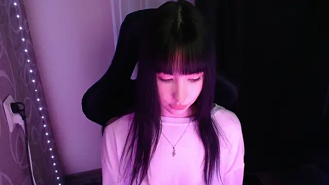 NaemiiBlush online show from December 22, 4:07 pm