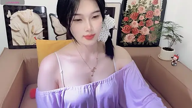Snapshot of T-TeaR chatting on June 28, 2:18 am T-TeaR online show from June 28, 2:18 am