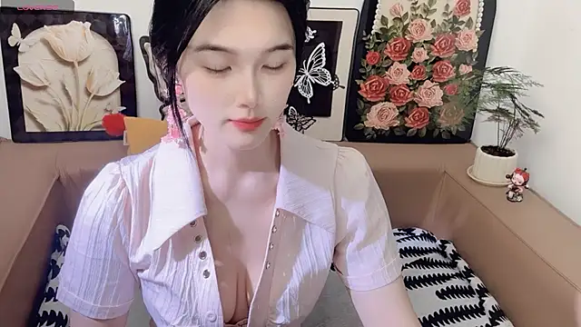Snapshot of T-TeaR chatting on July 1, 2:23 am T-TeaR online show from July 1, 2:23 am