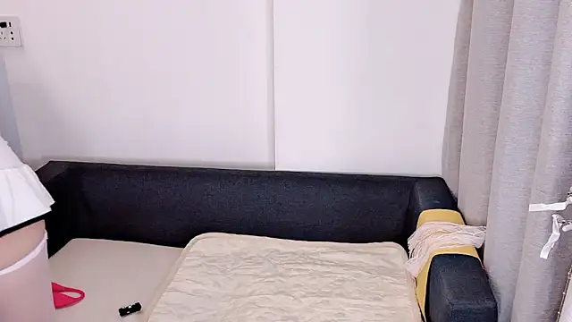 Snapshot of T-TeaR chatting on October 28, 12:55 am T-TeaR online show from October 28, 12:55 am