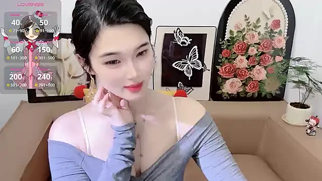 Snapshot of T-TeaR chatting on June 18, 1:59 am T-TeaR online show from June 18, 1:59 am