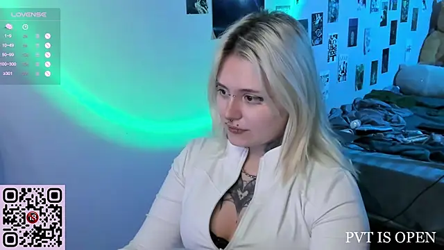 bixxxiz online show from December 17, 2:00 pm