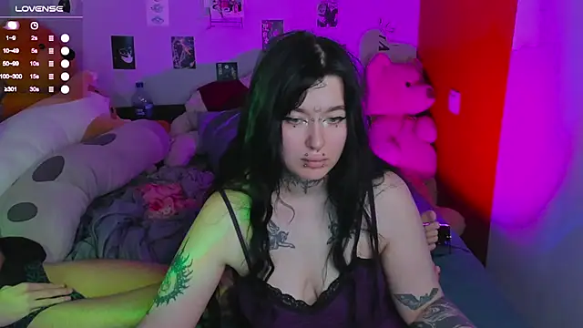 Snapshot of g4tito chatting on November 27, 7:31 am g4tito online show from November 27, 7:31 am