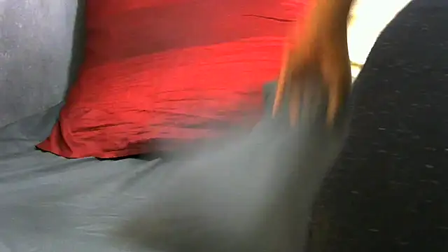 WildnWetMilfX36 online show from February 12, 8:19 pm