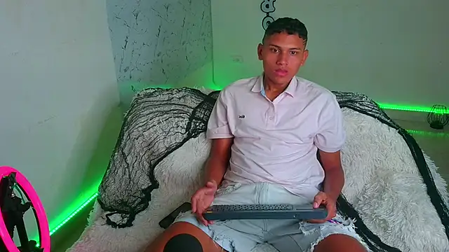 the crackopry online show from October 11, 1:45 pm