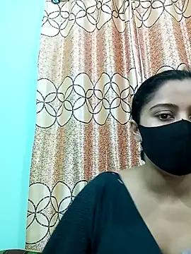 daisy-03 online show from November 6, 3:05 pm