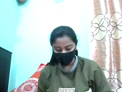 daisy-03 online show from December 1, 8:10 pm