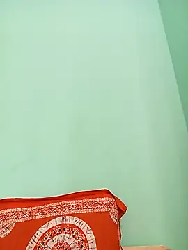 daisy-03 online show from November 7, 9:58 am