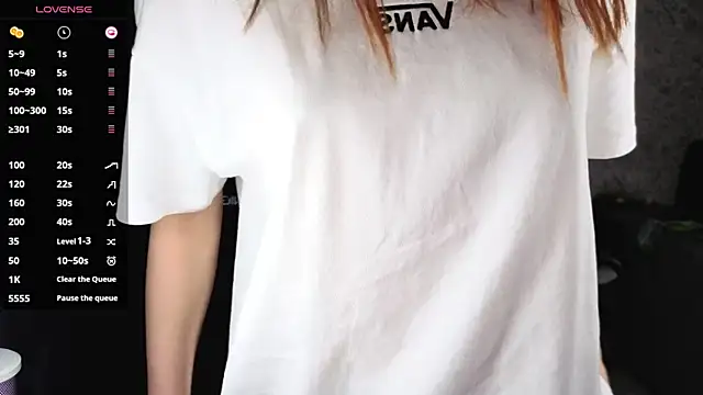 Snapshot of kitti_sweett chatting on January 6, 10:36 pm kitti sweett online show from January 6, 10:36 pm