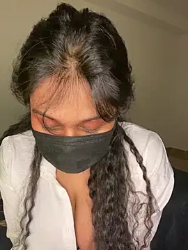 Monica  Bellucci   online show from January 16, 6:01 pm