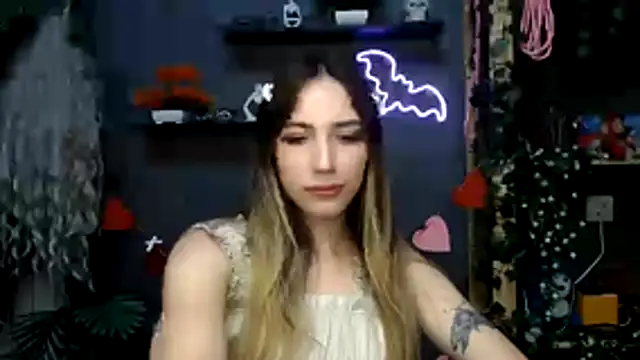 Walleriana online show from October 27, 9:43 am