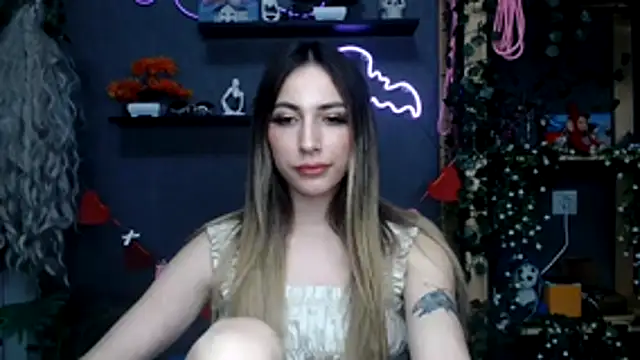 Walleriana online show from November 1, 2:33 pm