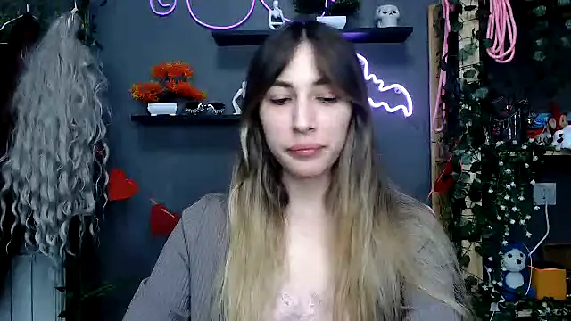 Snapshot of Walleriana chatting on October 18, 9:17 pm Walleriana online show from October 18, 9:17 pm