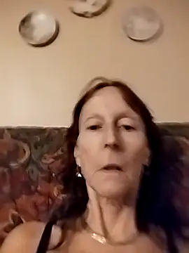 Snapshot of Spicylady1234 chatting on November 27, 1:06 am Spicylady1234 online show from November 27, 1:06 am