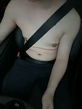 yichengm online show from November 8, 10:08 am